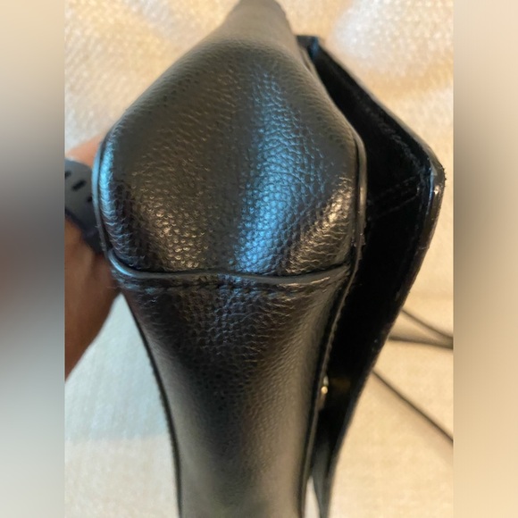 Kate Spade Black Saffiano Leather Mini Crossbody Bag good used condition - Picture 8 of 16